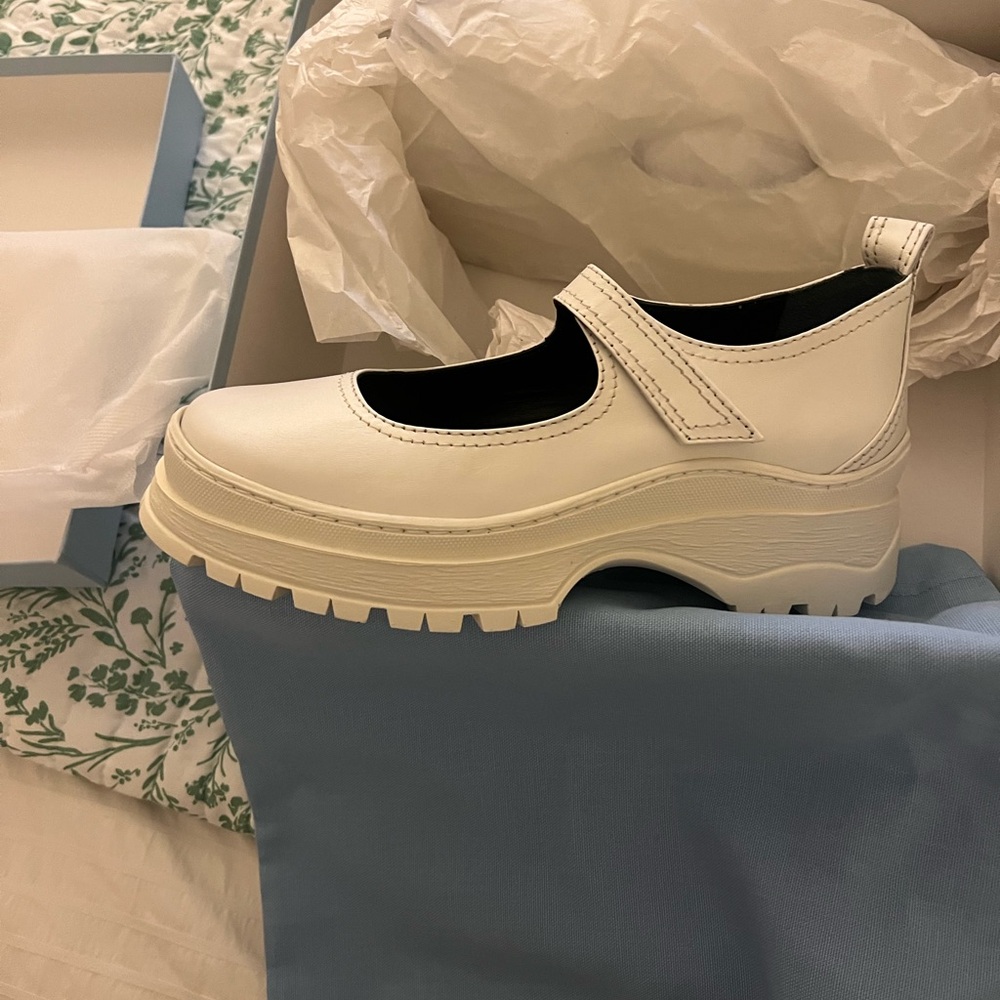 Women's White Mary Jane Shoes